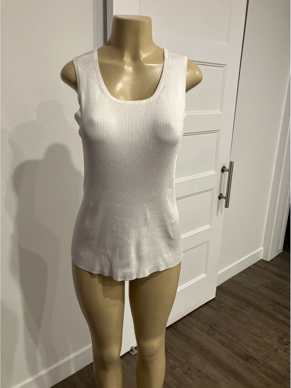 NWT White House Black Market White Ribbed Tank Top Size M